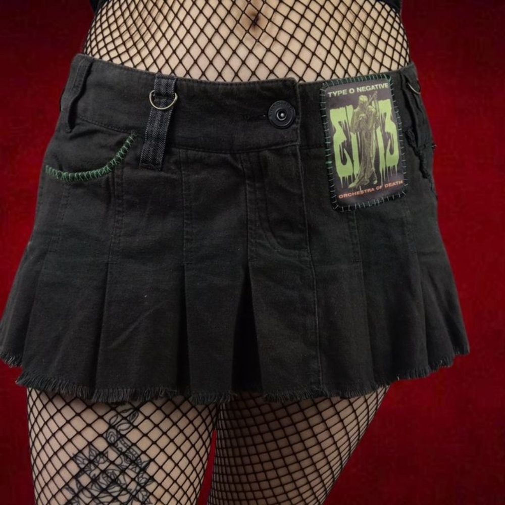 ISO!! - Picture 2 of 6